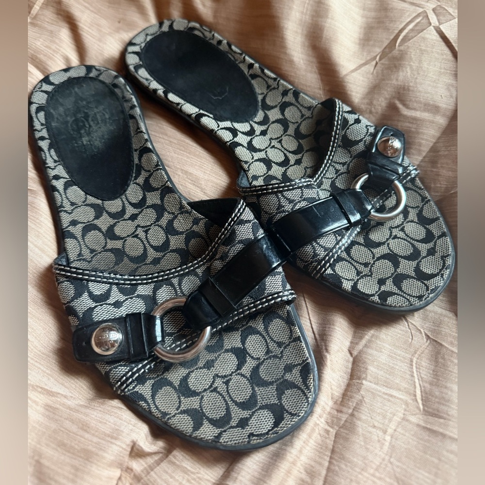 Vintage Coach Katey Black and Gray Patterned Slide Sandals women’s 7.5 B